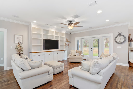 Leigh Anne Chessher, Realtor - The Property Group 850, Inc. Gallery - United States