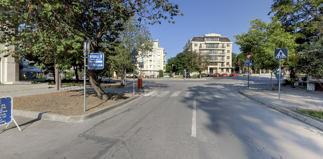 Коментари и отзиви за Primorski hotel & shopping center