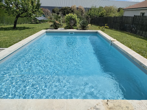 Photo de H2O Piscine Services à Saint-Romain-la-Motte (42640)