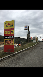 Photo n°3 de Aire camping-cars les salles sur verdon à Les Salles-sur-Verdon (Terrain pour camping-cars)