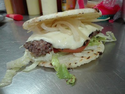 Photos of Momo&acute;s