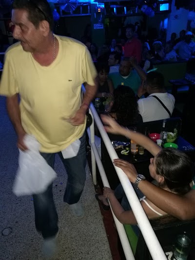 Photos of Bar Discoteca El Venado Gold Show