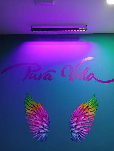 PURA VIDA be free & be happy