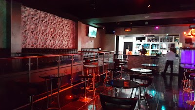 Photos of Lux Gallery Lounge