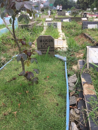 Photos of Tempat Pemakaman Umum (TPU) Kampung Bayur