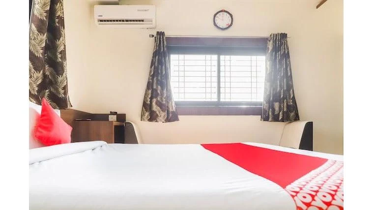 OYO 67935 Hotel Natraj