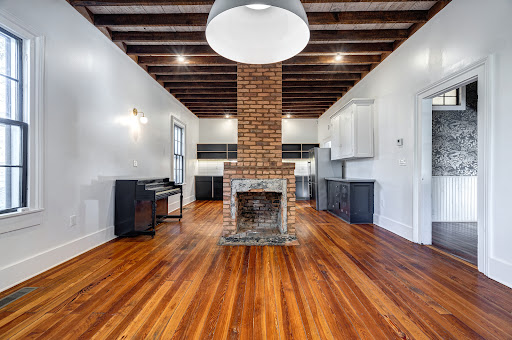 The Jarrett Martin Group - Corcoran Classic Living - Thumbnail