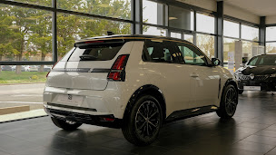 Photo n°6 de RENAULT ROYAN - GROUPE MICHEL à Médis (Vendeur de voitures d'occasion)