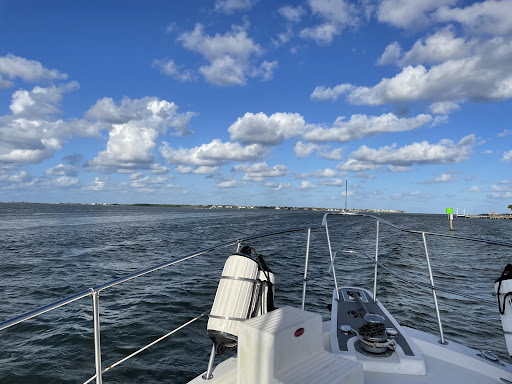 Honu Charters - Visual