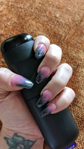 V.V. Nails - Thumbnail