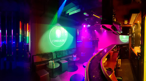 Émeraude Club Gallery - France