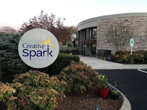 Creative Spark Studio - Visual