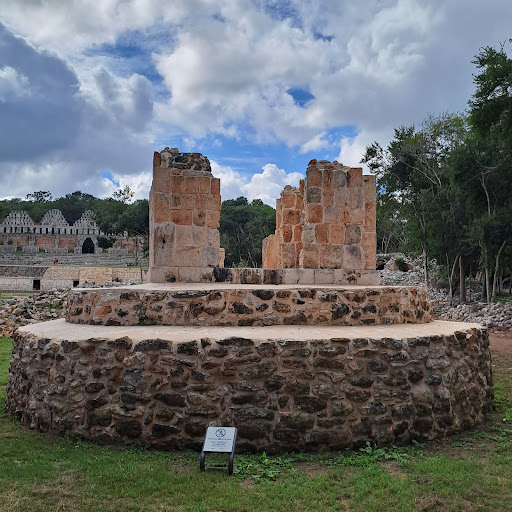 Estatal de Kabah Park - Thumbnail