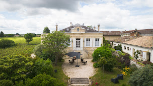 Photo n°23 de CHÂTEAU PAPOUNAN à Saint-Estèphe (Chambre d'hôtes)