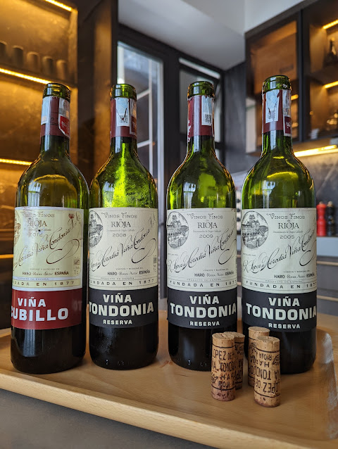 Octo Tapas Restobar by null