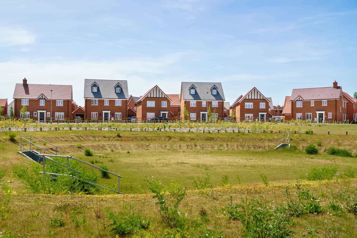 Taylor Wimpey Lark Grange