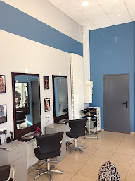 Photo n°4 de LTC Coiffure à Caen (Salon de coiffure)