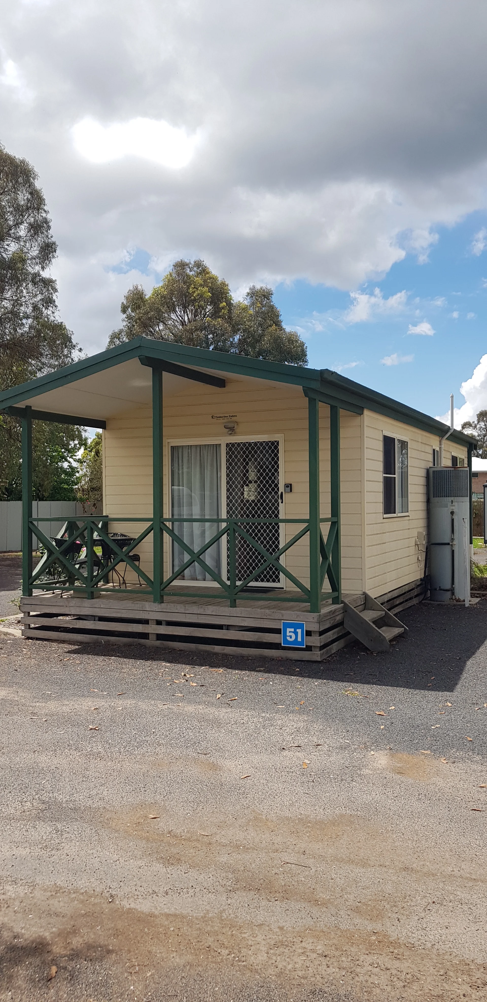 Country Road Caravan Park