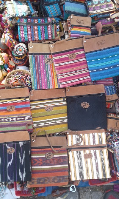 Photos of Mercado de Artesanias