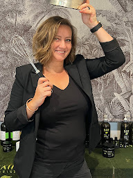 Photo n°14 de HENAO Divonne à Divonne-les-Bains (Salon de coiffure)