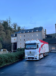 Photo n°11 de Launay Transports à Hénanbihen (Société de transport routier)