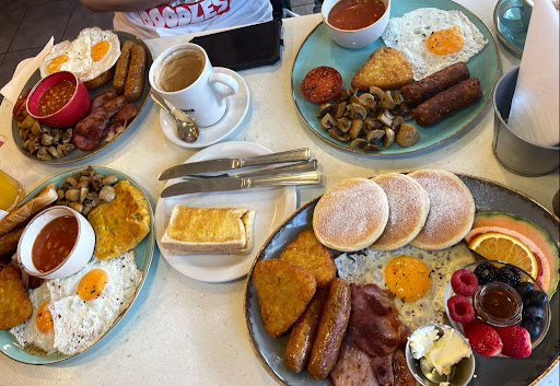 Sunshine Cafe Leatherhead - Thumbnail