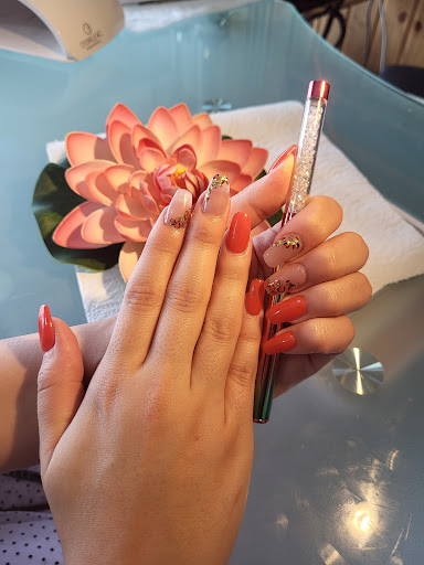 Massages & Nails CARY - Thumbnail