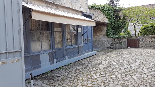 Château royal de Senlis et prieuré Saint-Maurice