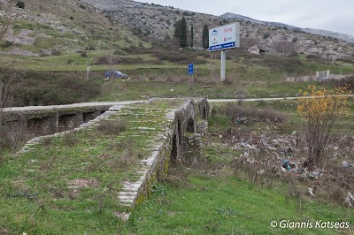 Πετρινο γεφυρι Γραψης