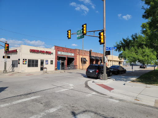 Malone's Pub - Visual