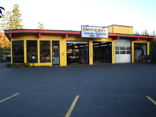 Dan Fast Muffler & Brake Logo