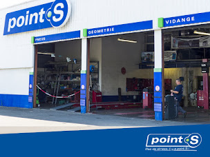 Photo n°4 de Point S - Boisset-et-Gaujac (Autocarlo) à Boisset-et-Gaujac (Atelier de réparation pour poids lourds)