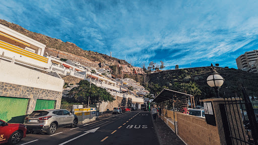 Bus stop "Titsa Harbour club" Logo