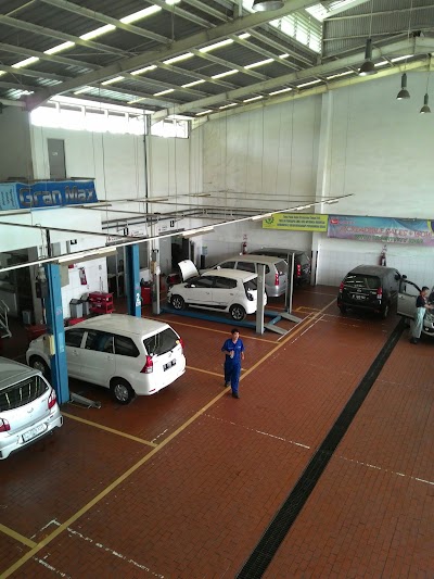 Photos of Tunas Daihatsu Pondok Gede