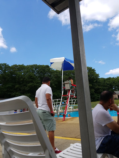 Dix Hills Park Pool - Thumbnail