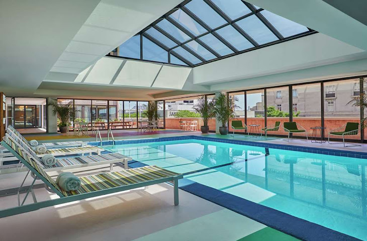 Graduate by Hilton Lincoln by null