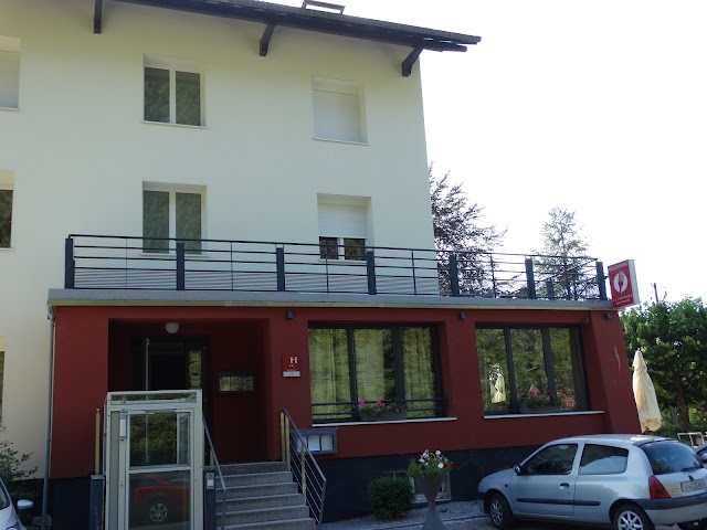 Hôtel-Restaurant L'Echo du Lac ** & Spa