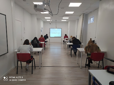 Torrejón Exam Centre Av. Carmen Laforet, 14, Local 6, 28850 Torrejón de Ardoz, Madrid, España