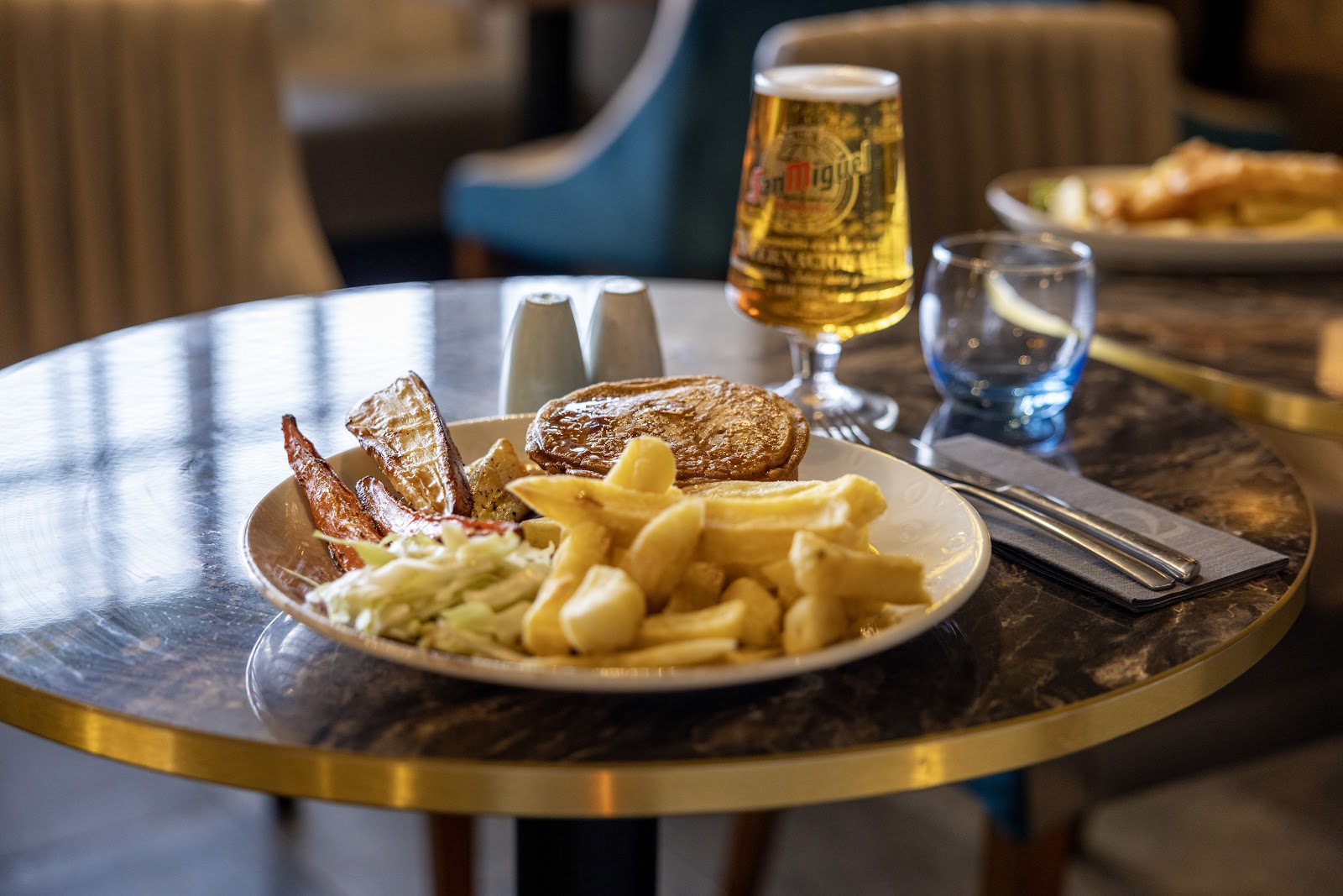 The White Lion Hotel — photo 4