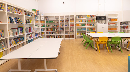 Escola Àngela Roca - Thumbnail