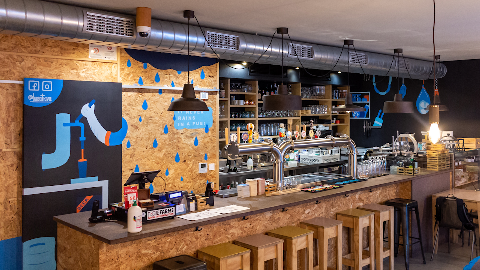 Busat - pub • beer • food photo