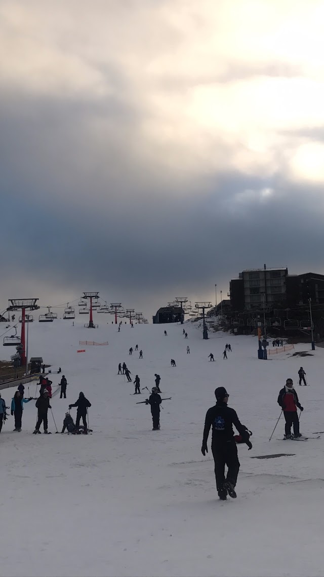 Mt Buller Chalet Hotel & Suites