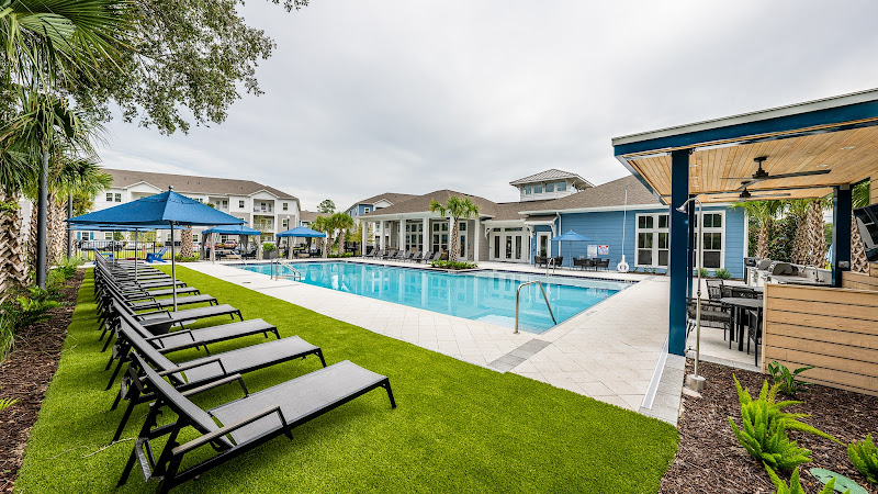 The Avery At River City Marketplace