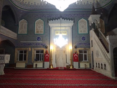 Kalkandere Merkez Cami