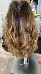 Photo n°19 de Hypnose Coiffure à Compiègne (Perruquier)