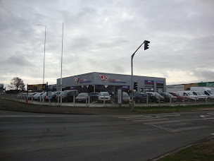 Photo n°2 de AD Garage Expert CHARTRES AUTOMOBILES à Luisant (Atelier de réparation automobile)