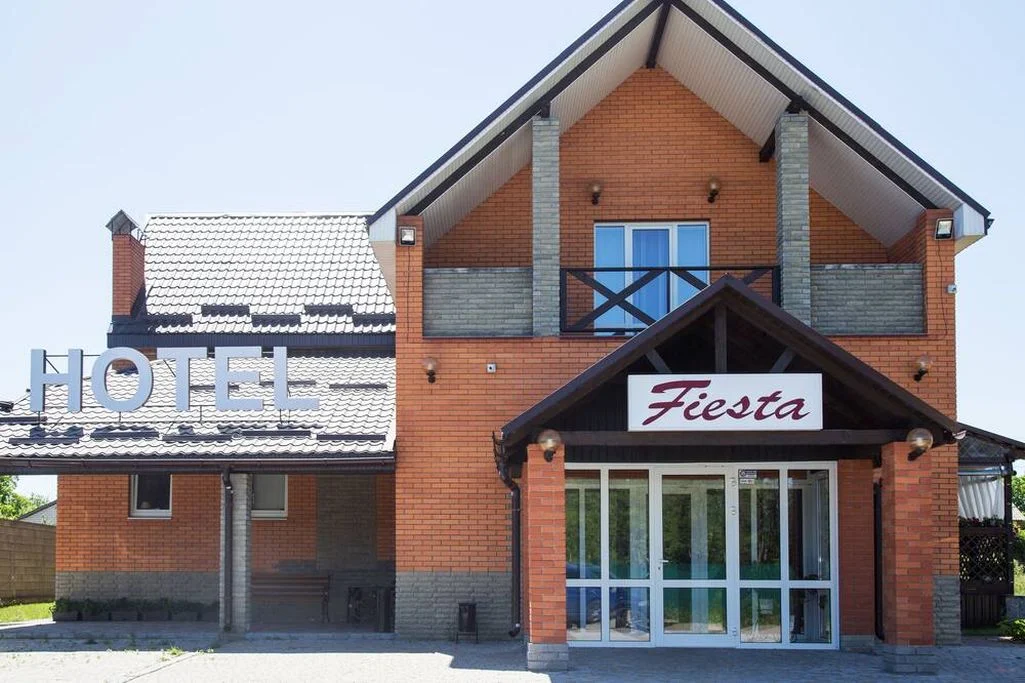 Hotelʹ Fiyesta