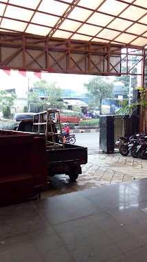 Setia Kawan Petrol Station, Author: Ayub Hasibuan