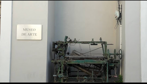 Máquina afuera del museo de arte - Thumbnail