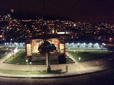 Photos of Estaci&oacute;n Telef&eacute;rico Central